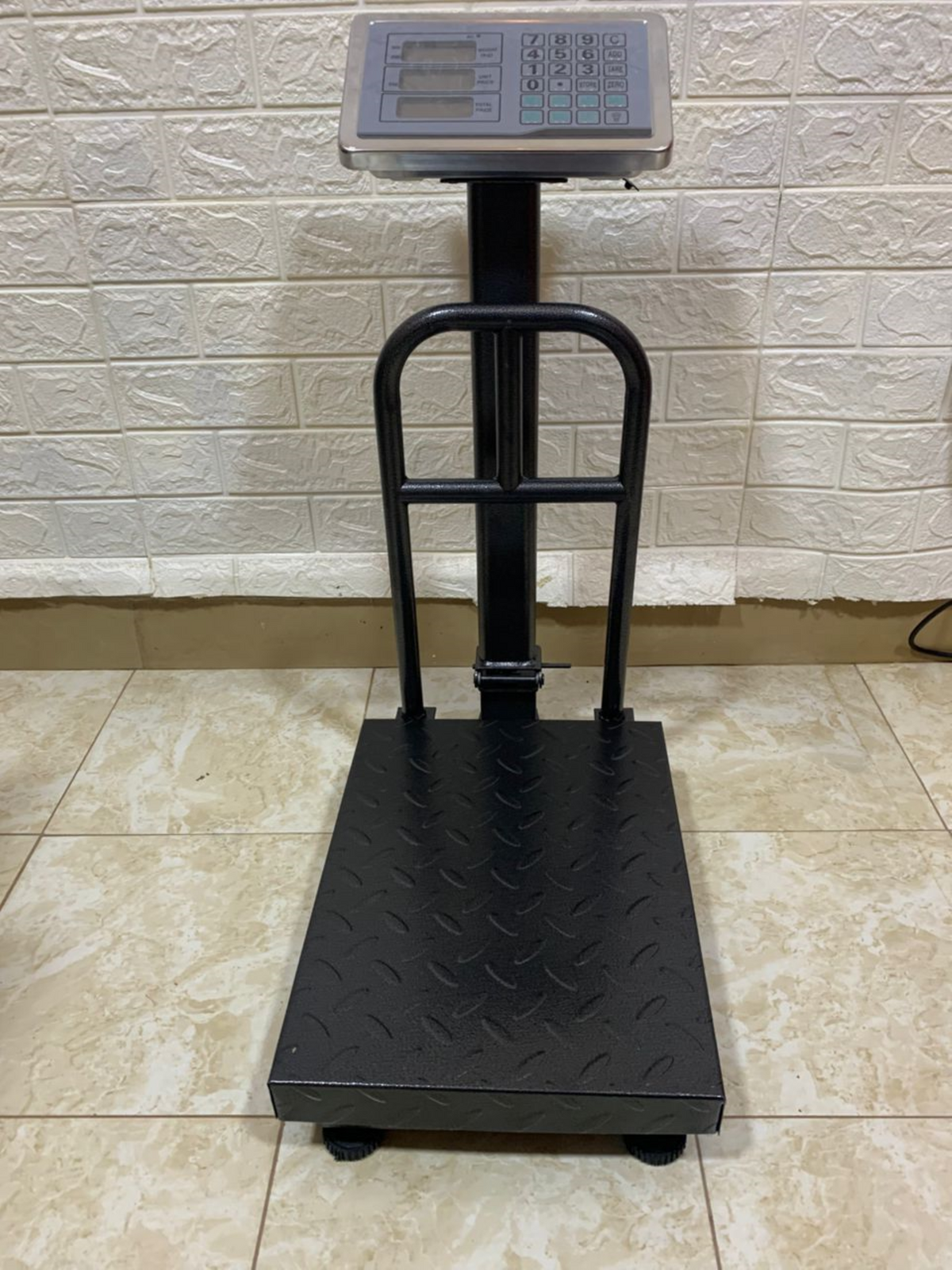 What is the price of TCS 100kg Platform Weighing Scales in Kampala