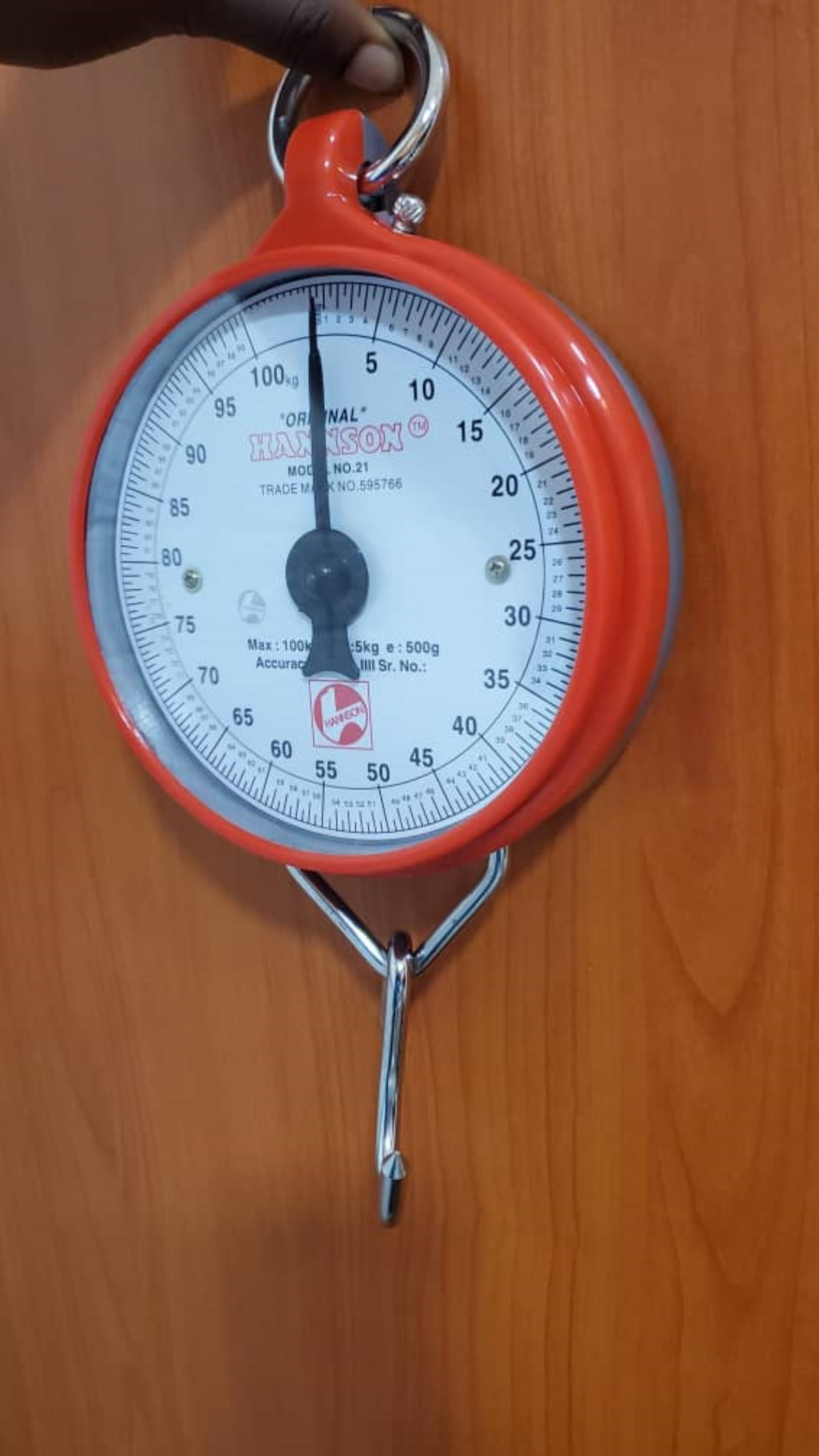 How much are Hanson hanging weighing scale in Kampala Uganda