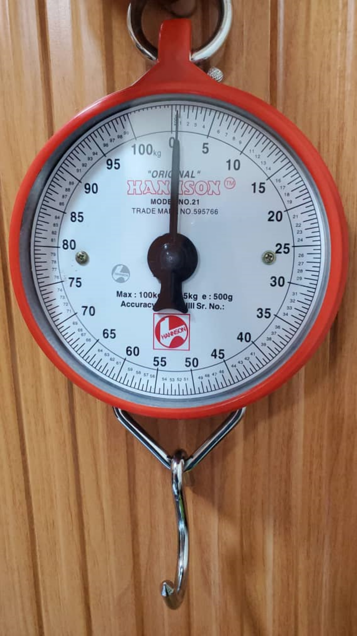 Where to buy Hanson hanging weighing scale in Uganda