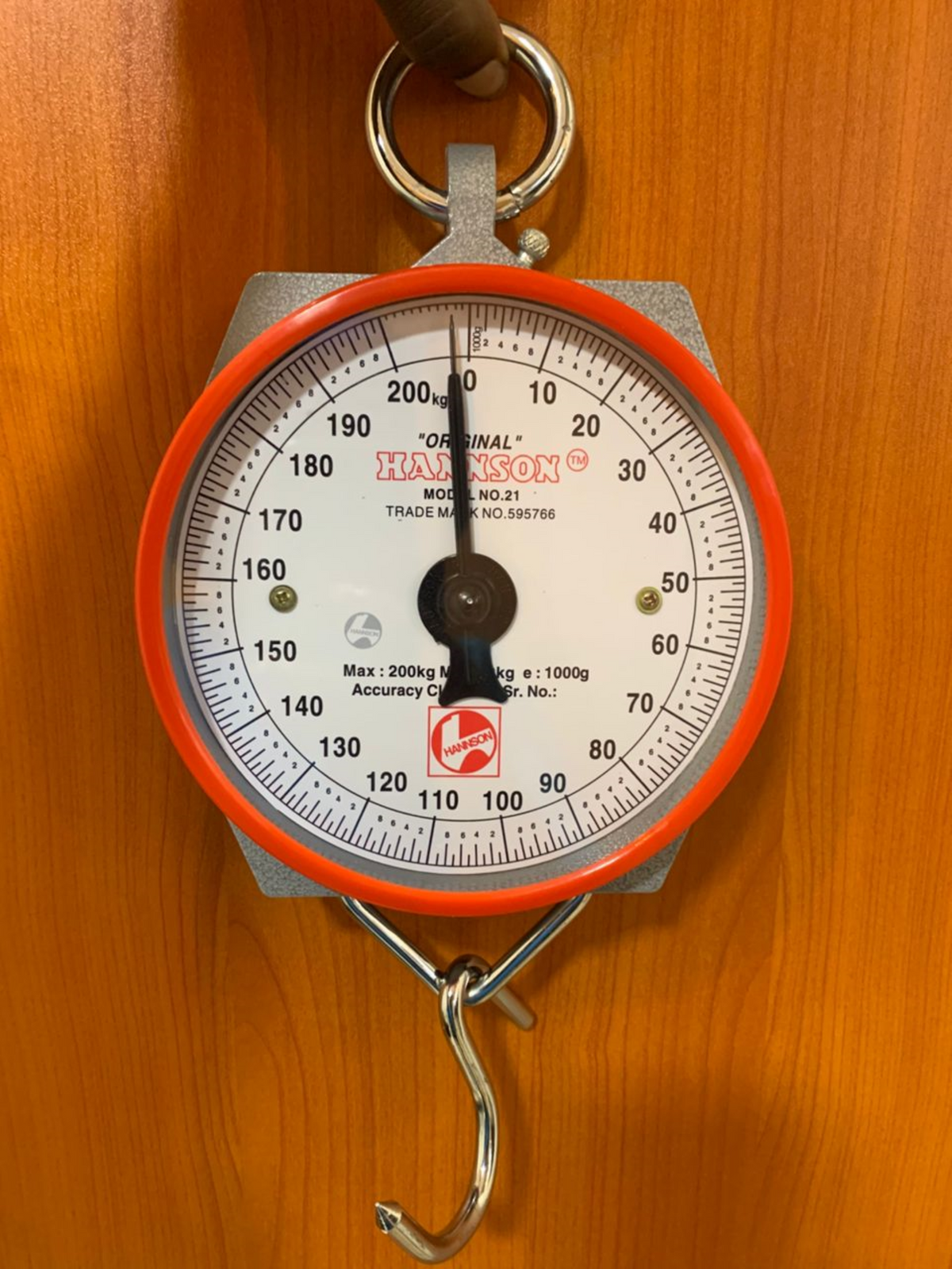 Cost of Hanson hanging weighing scale in Kampala