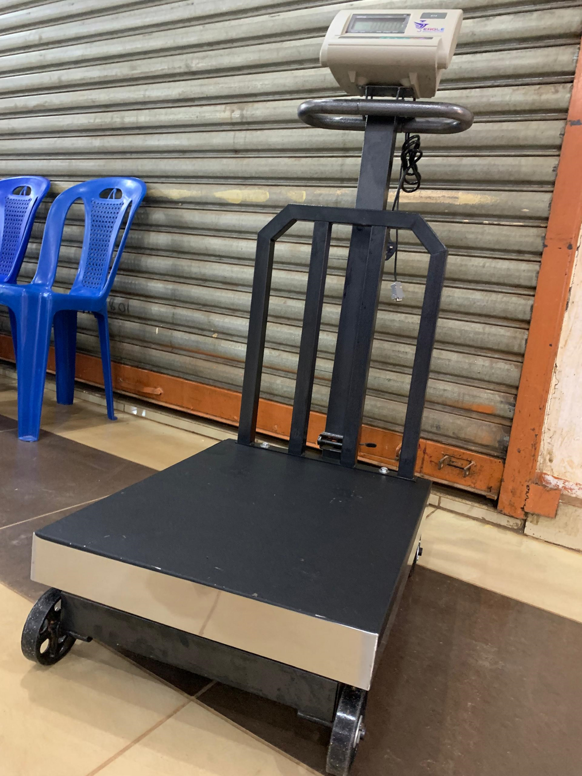 How much is A12 Platform Weighing Scale in Uganda