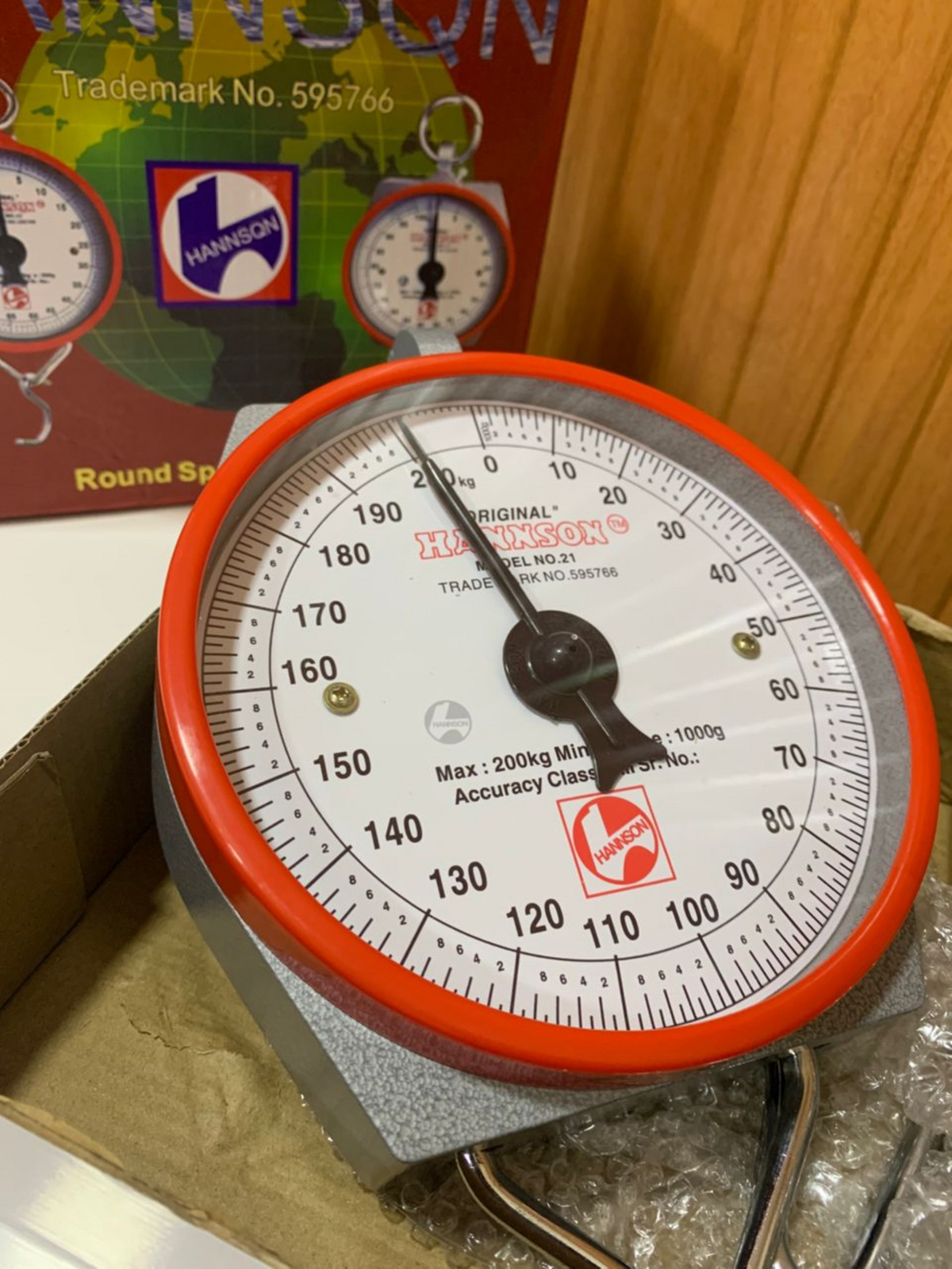 What is the price of Hanson hanging weighing scale in Kampala Uganda