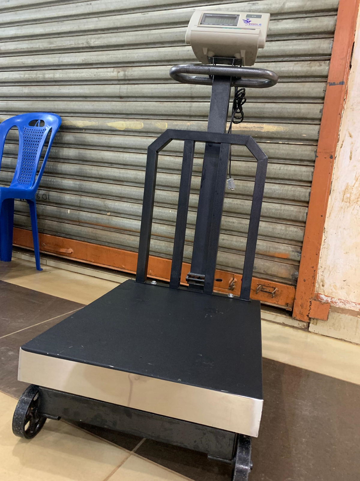What is the cost of A12 Platform Weighing Scale in Uganda