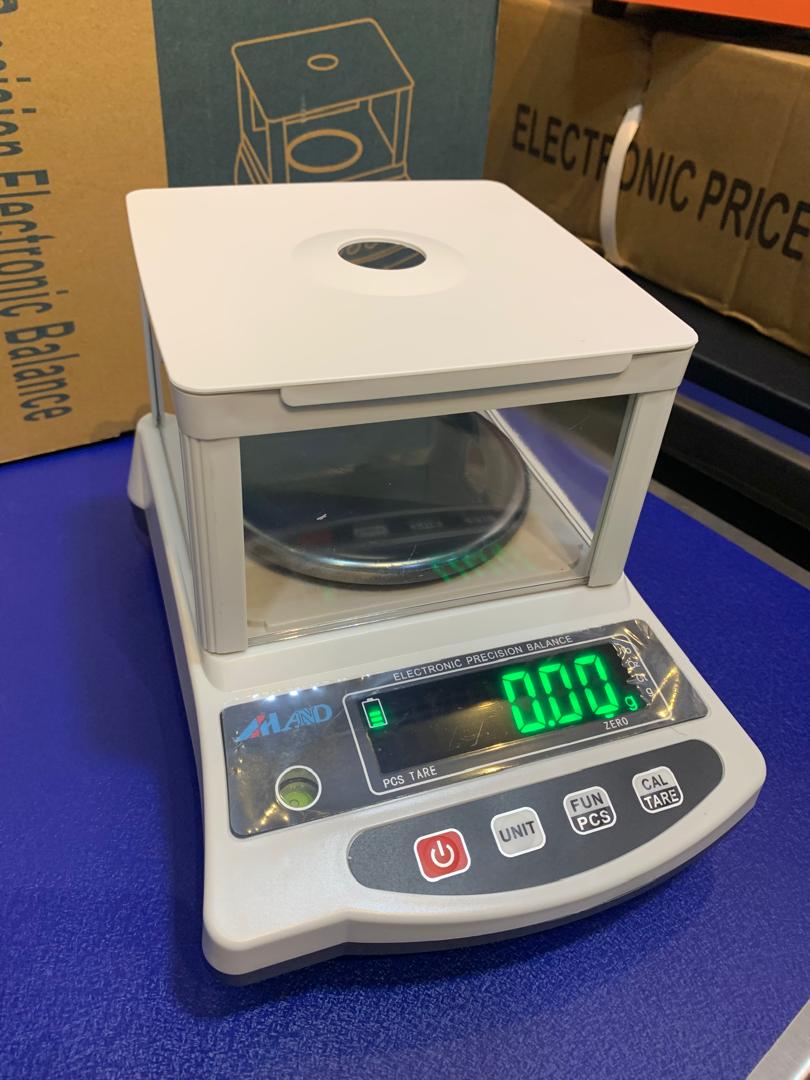 Price of Precision electronic balance weighing scale in Kampala
