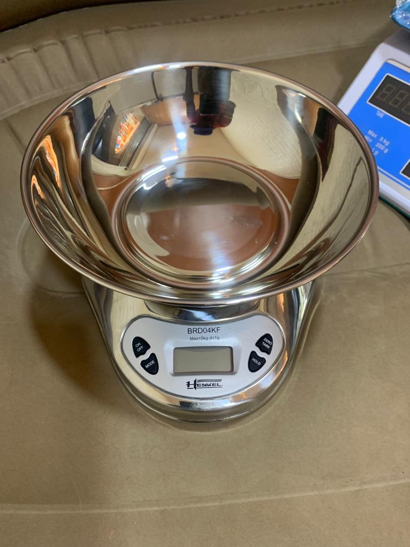 How much is Digital Kitchen Weighing Scale Silver body in Kampala