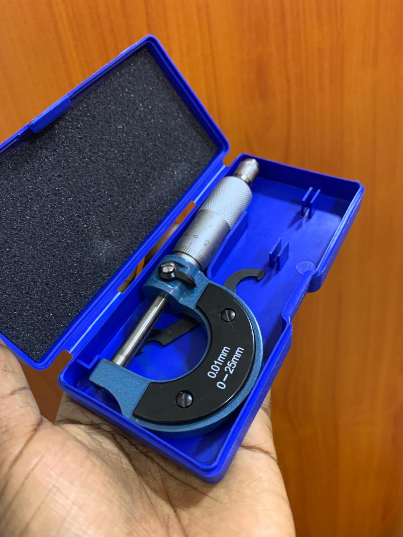 Price of Small screw gadge in Uganda