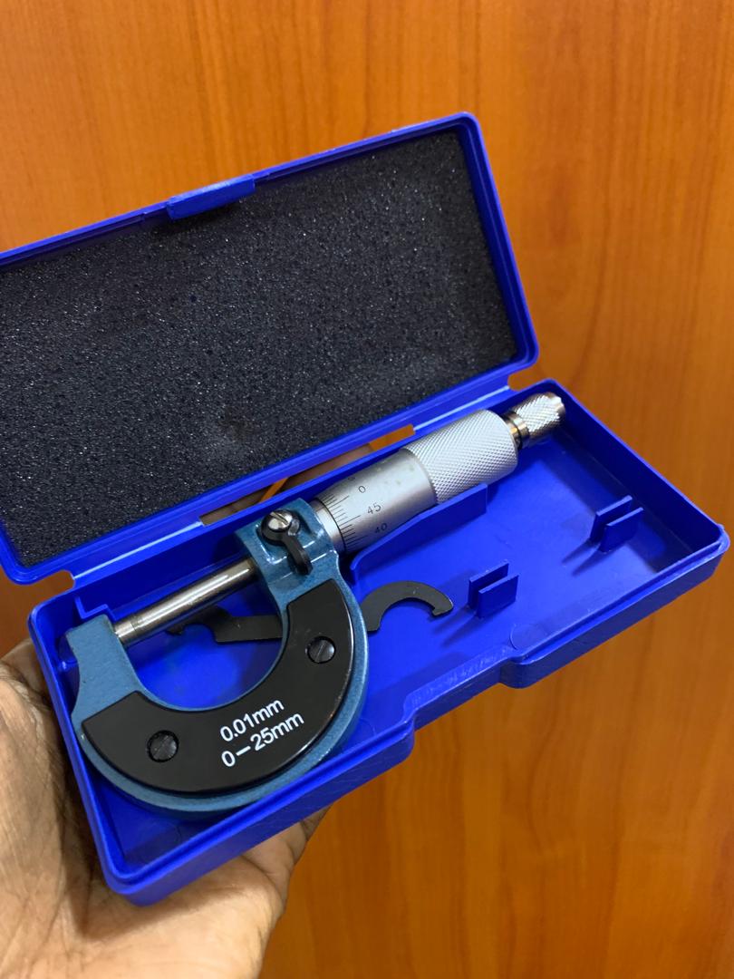 Small screw gadge Company in Kampala