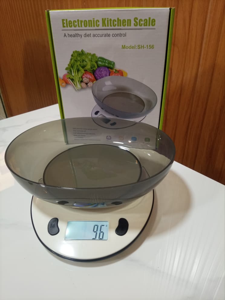 Cost of Kitchen Weighing Scale SH-125 brown and white box in Kampala Uganda