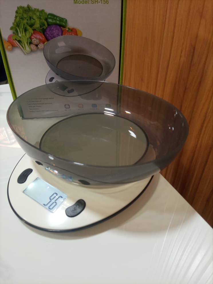 What is the price of Kitchen Scale SH-125 brown and white box in Kampala Uganda