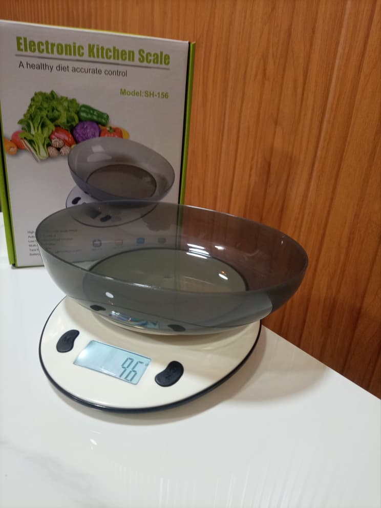 Kitchen Weighing Scale SH-125 brown and white box supplier in Uganda