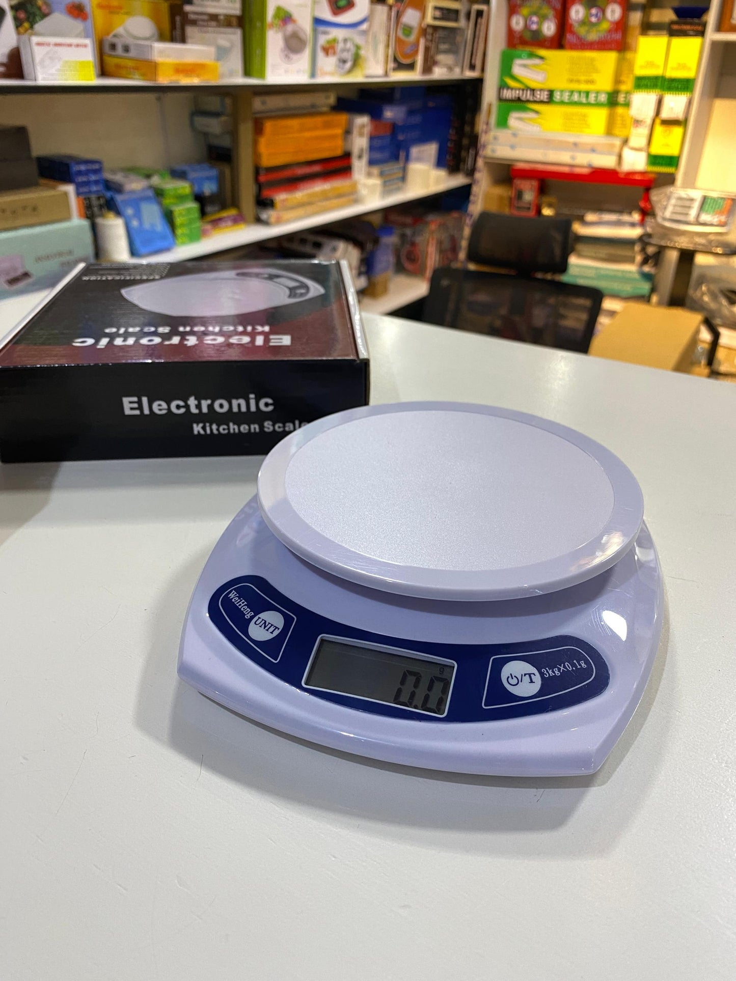 Cost of Electronic Kitchen Weighing Scale Marron Box in Kampala