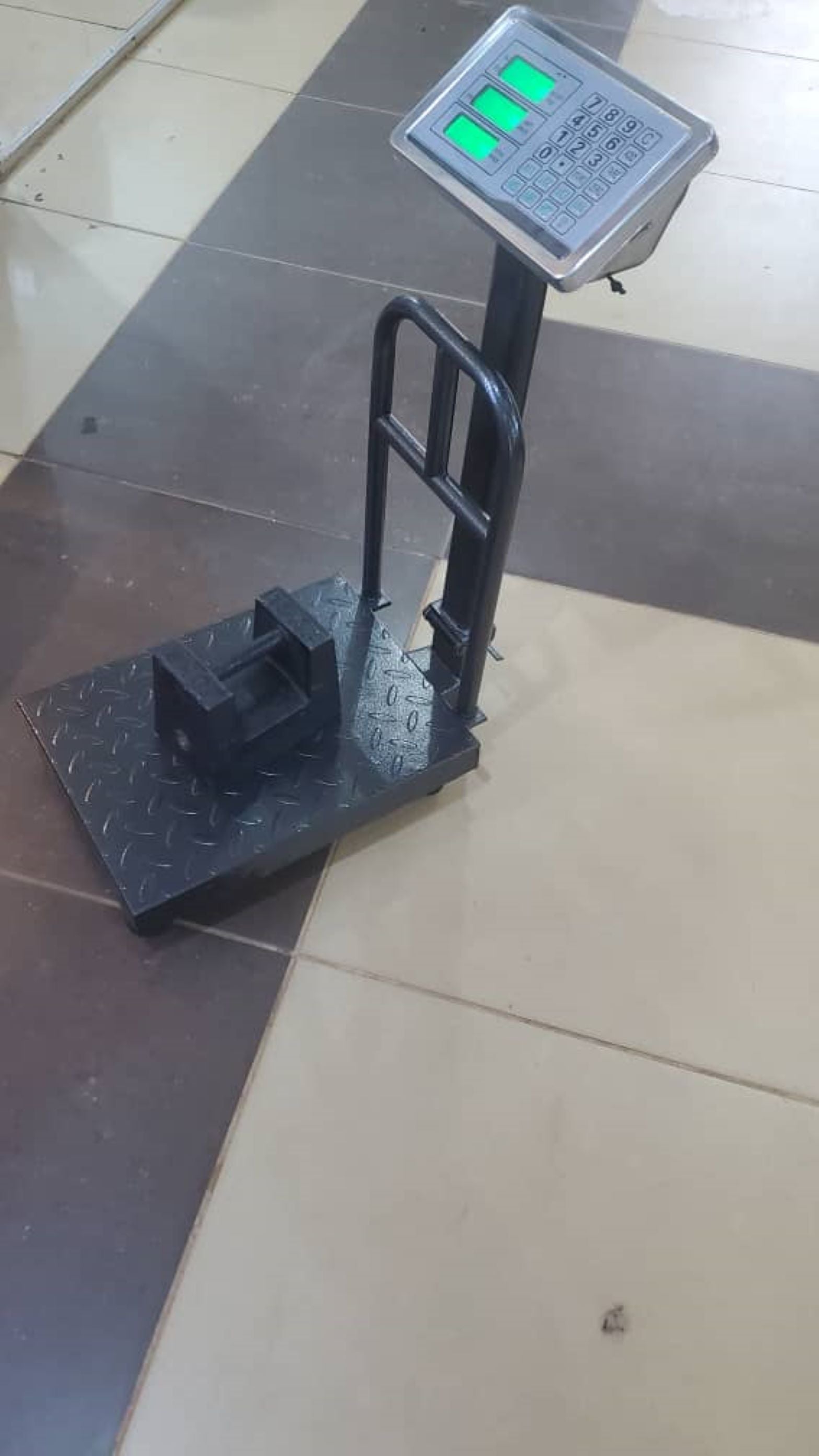 200kg Innovation Driven Digital Weighing Scale In Uganda