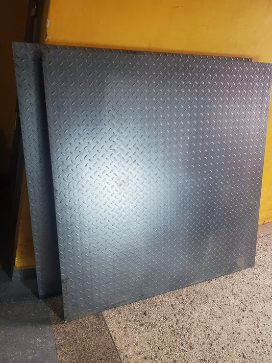 2Ton Floor weighing scales Supplier in Kampala