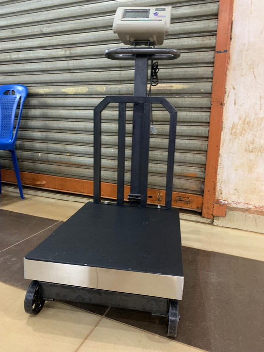Supplier of Wiseup pallet weighing scale in Kampala Uganda