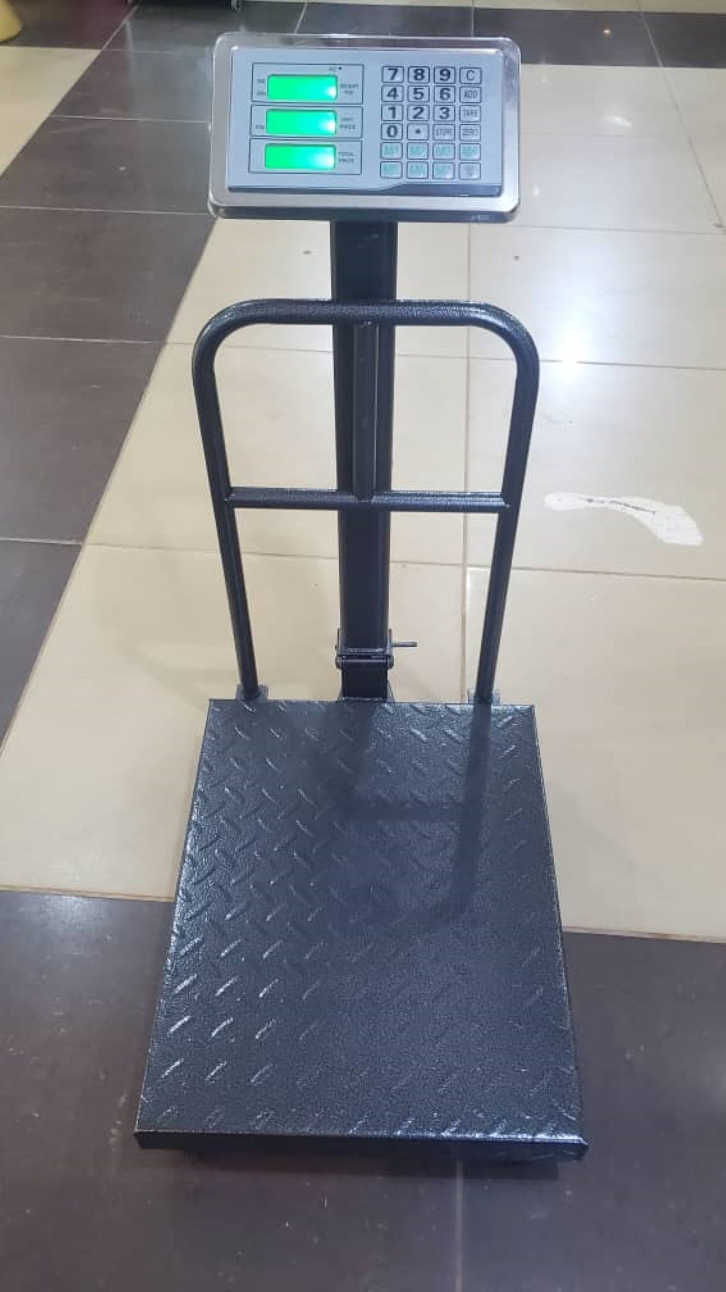 300kg Leading Edge Digital Weighing Scales In Uganda