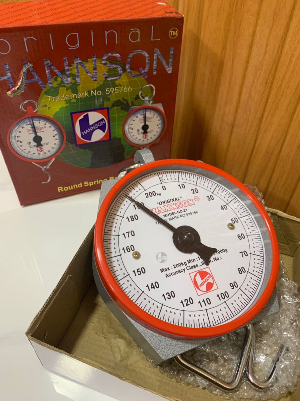Hanson hanging weighing scale shop in Kampala