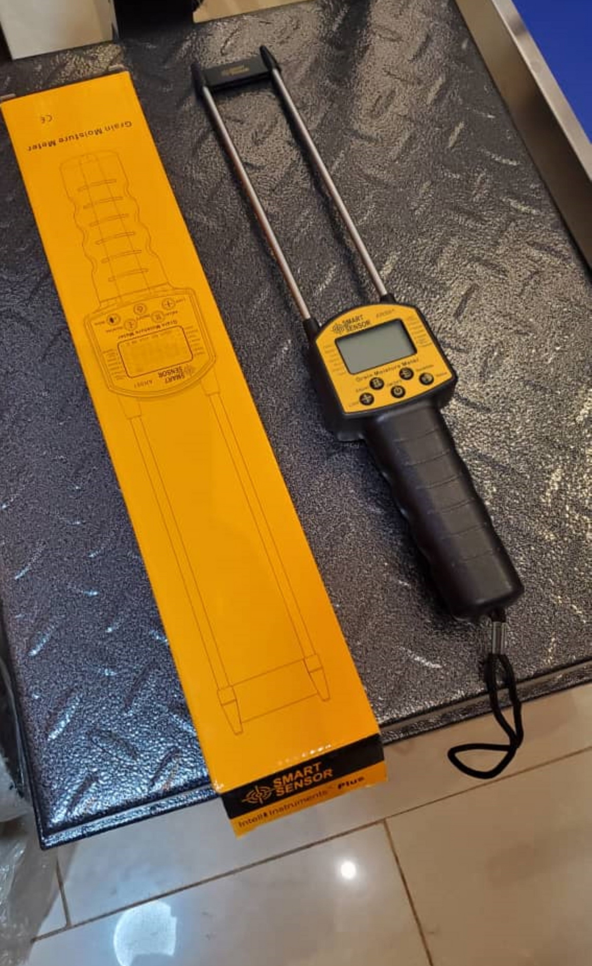 Price of Grain Moisture Meter meter AR991 in Kampala