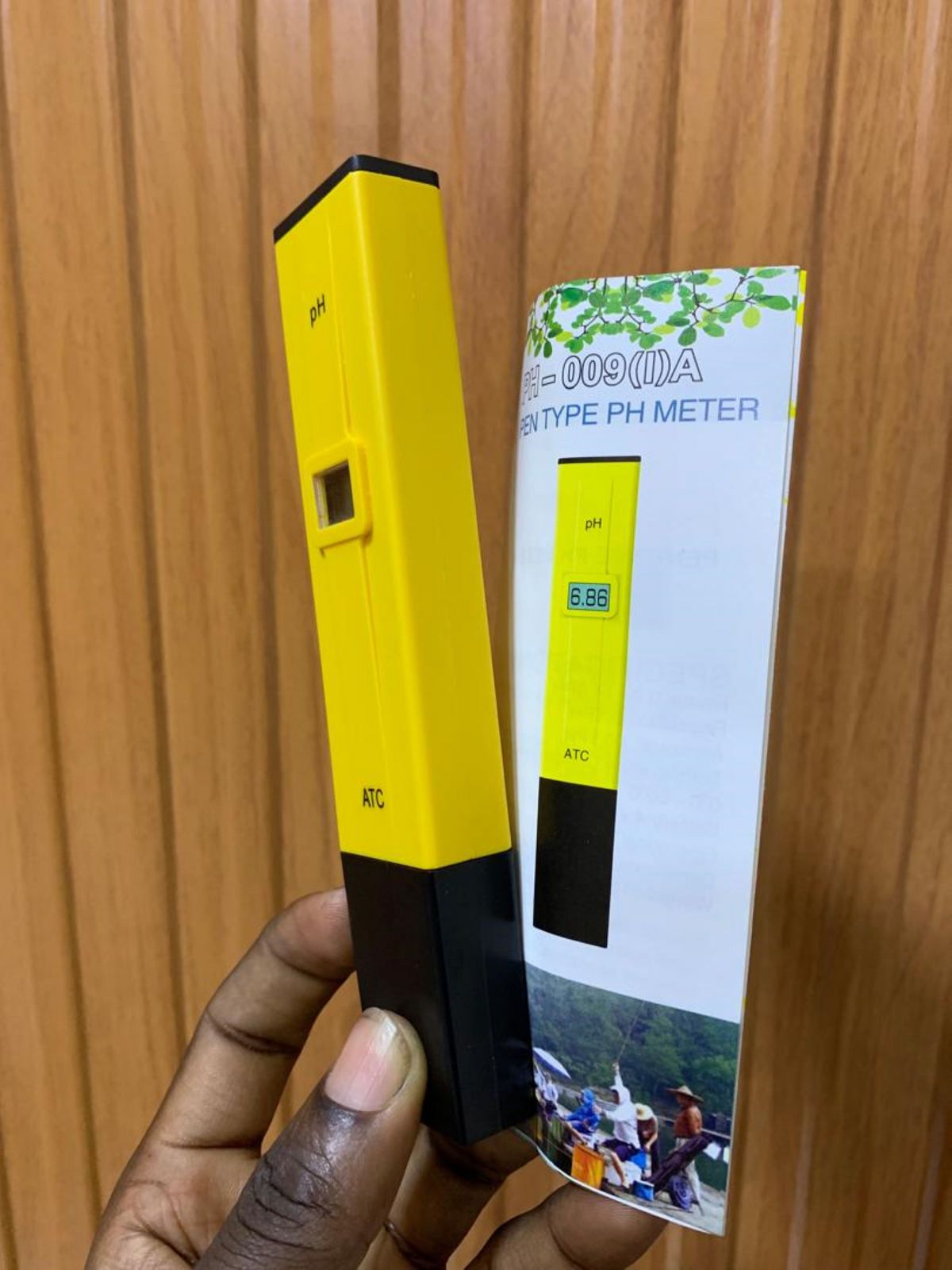 How much is Pen type PH meter PH-009 IA in Kampala Uganda
