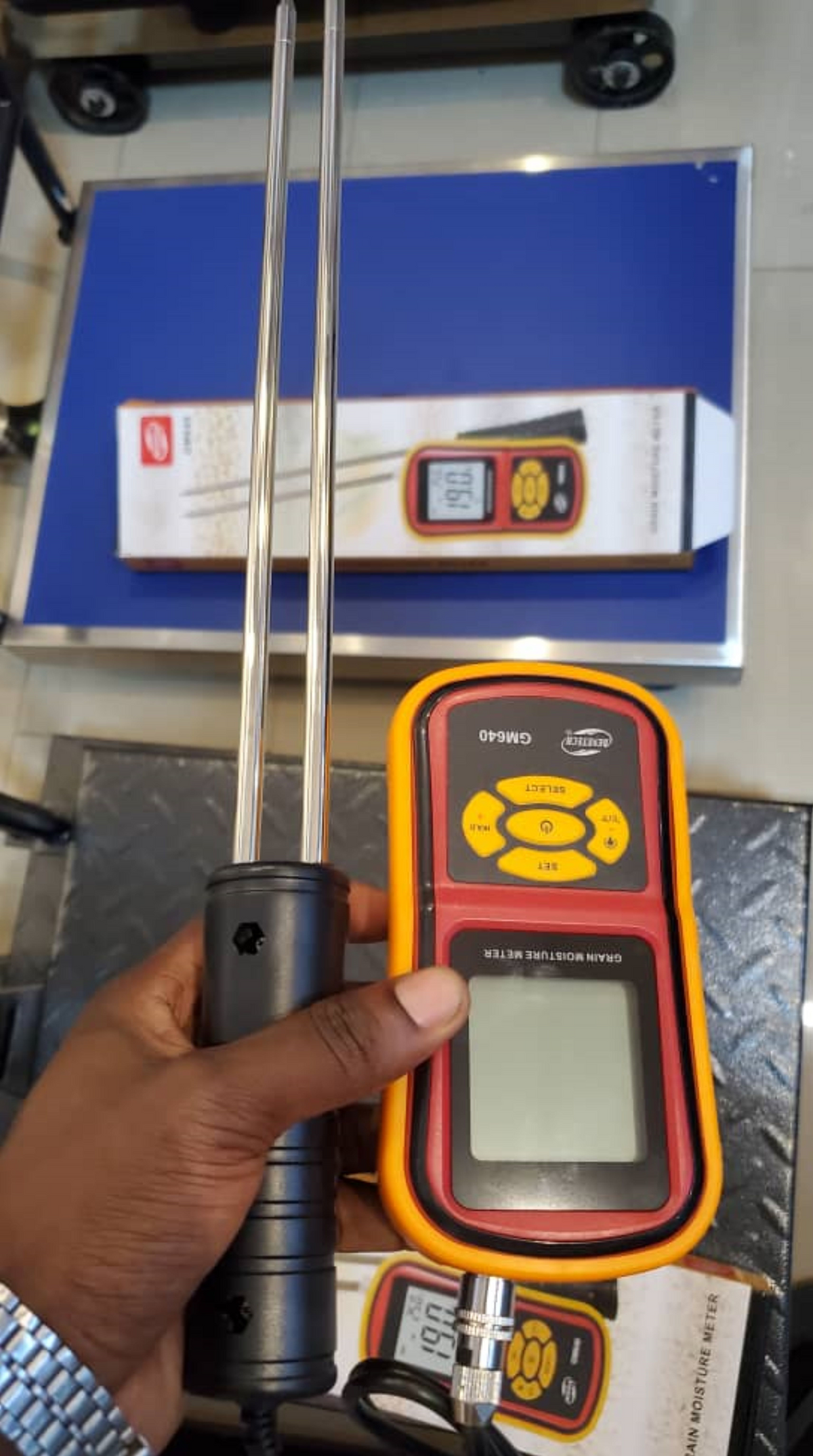 How much are Benetech Grain Moisture Meter GM 640 in Uganda