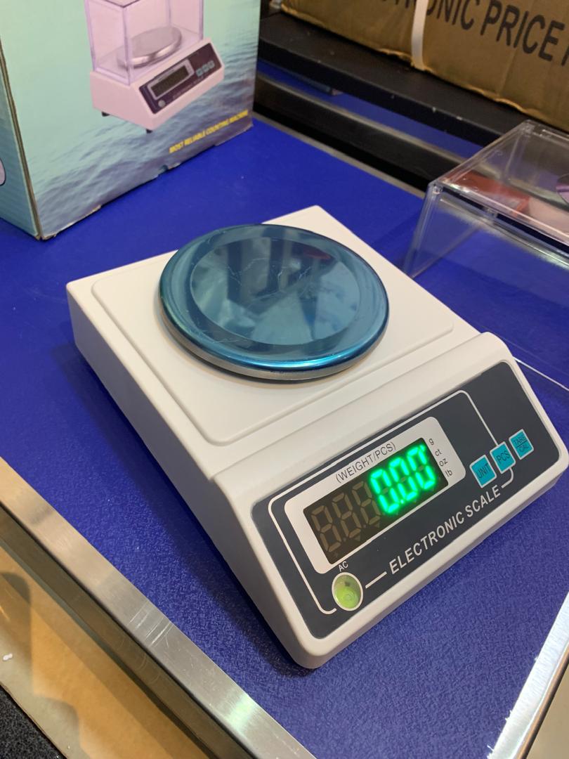 What is the price of Precision electronic balance weighing scale in Kampala