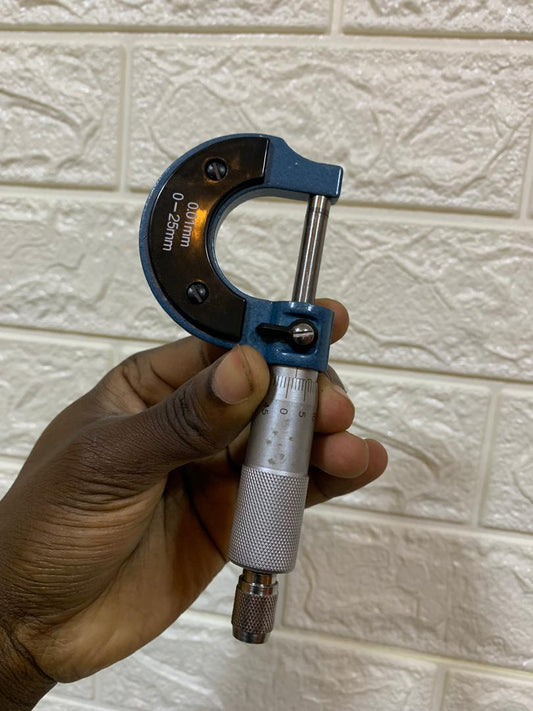 How much are Small screw gadge in Kampala Uganda