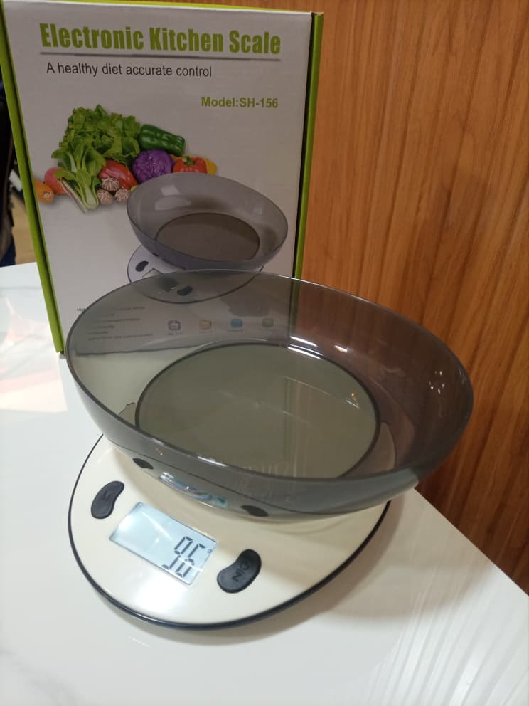 Kitchen Weighing Scale SH-125 brown and white box shop in Uganda