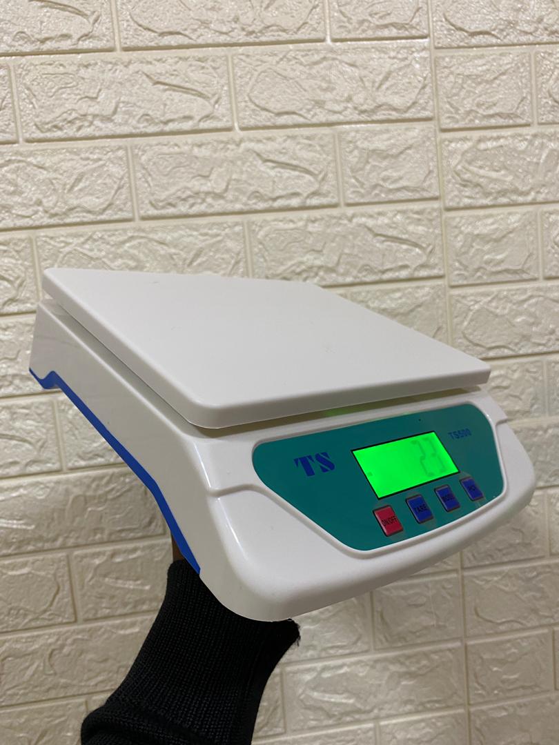 Where to buy a TS 500 Electronic Compact Weighing Scale near me in Kampala