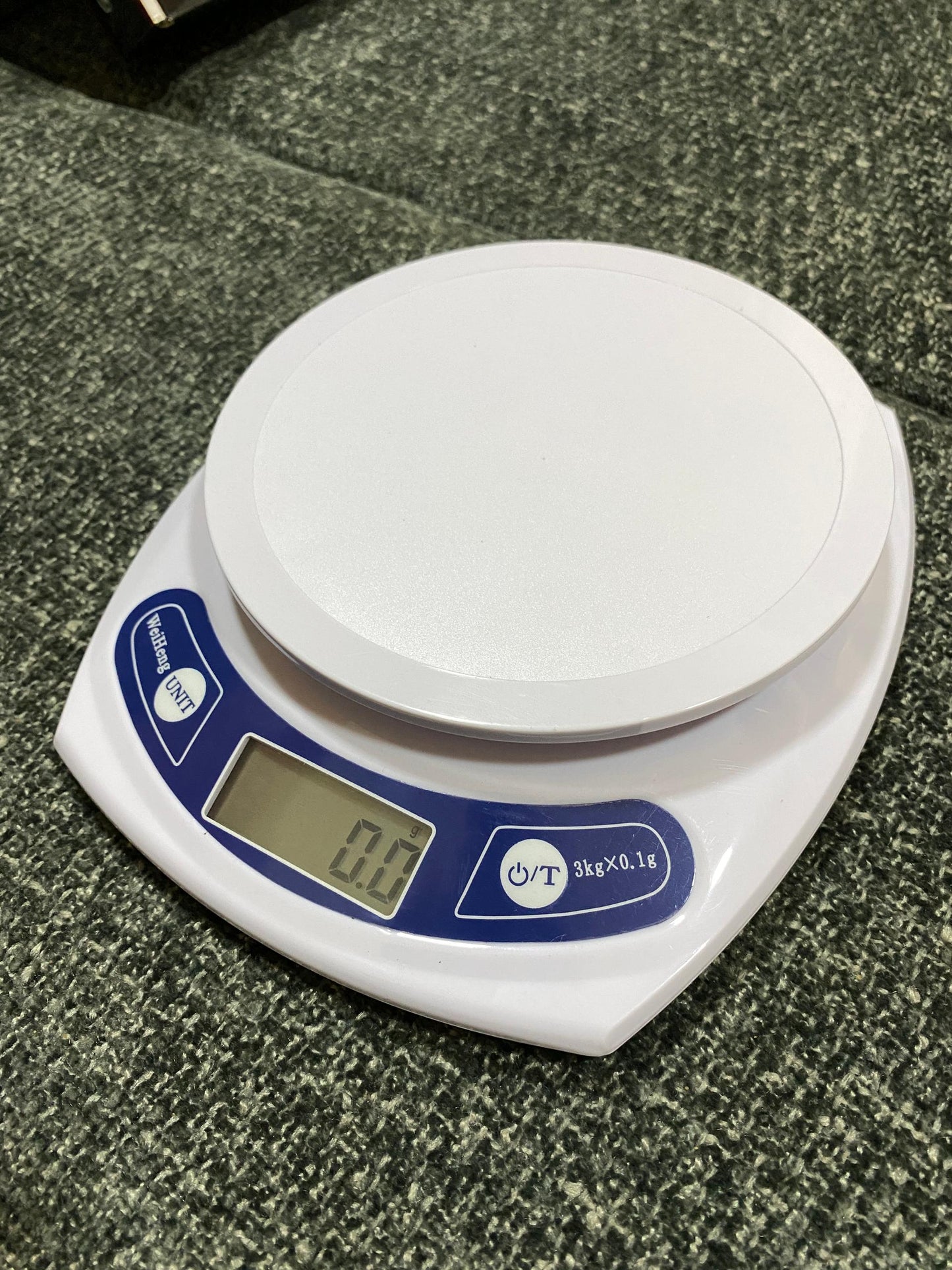 How much is Electronic Kitchen Weighing Scale Marron Box in Kampala Uganda